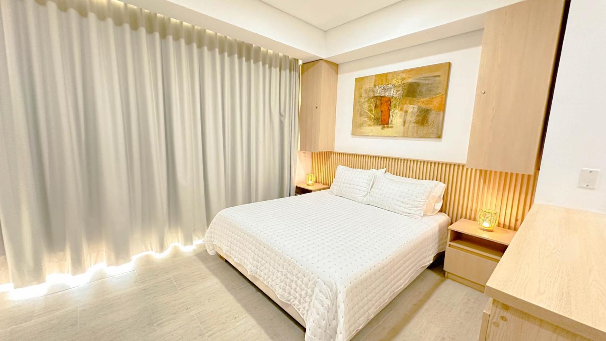 Charming Oceanfront With Balcony And Panoramic View, Colombia *