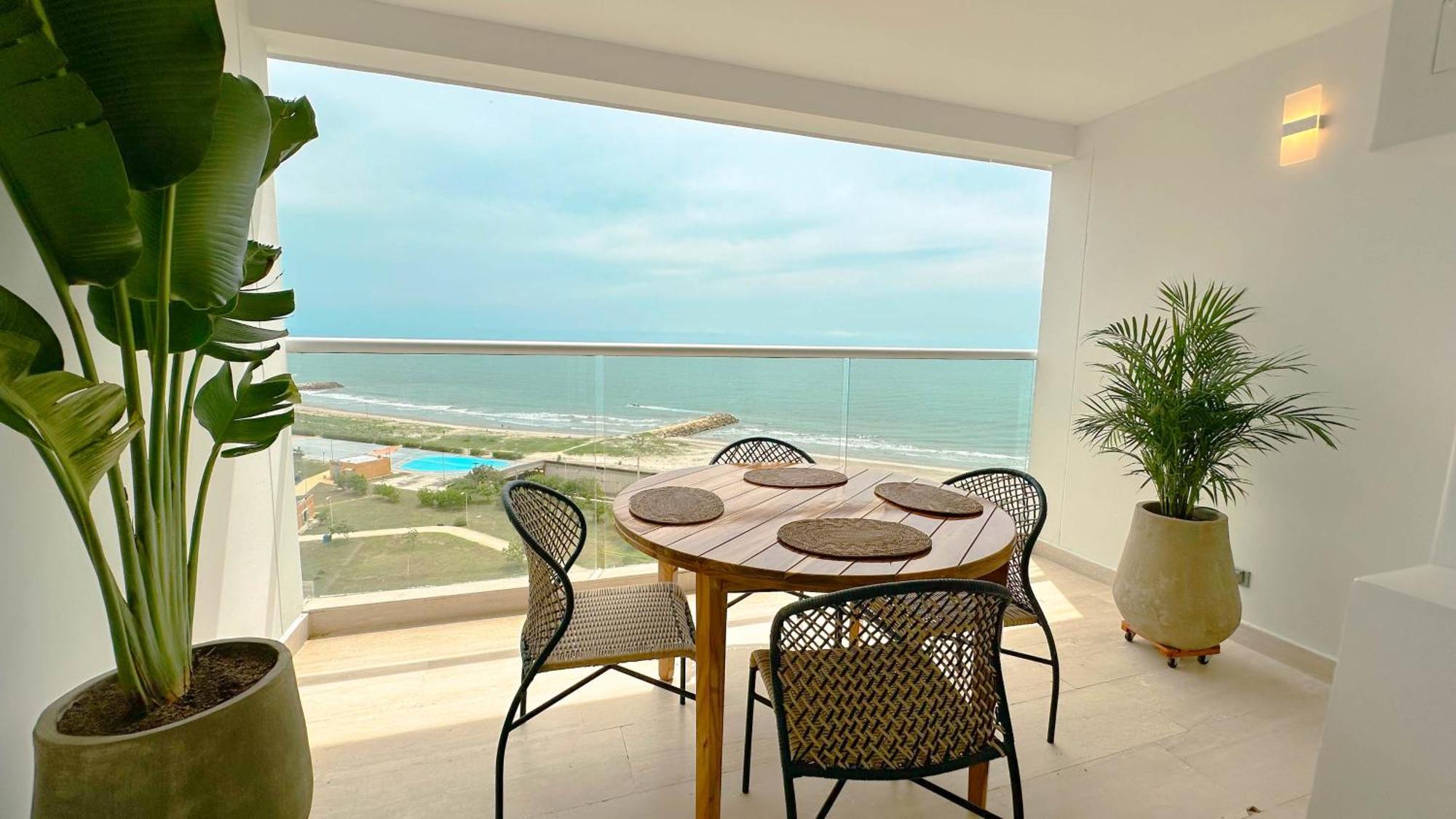 Charming Oceanfront With Balcony And Panoramic View, Colombia * Cartagena